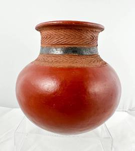 lot 227 image: Pit-Fired Clay Pot