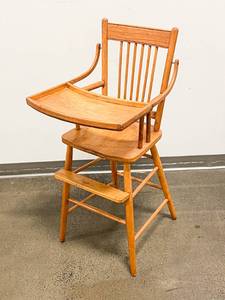 lot 216 image: Vintage Wooden Childrens High Chair