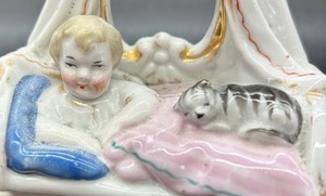 Antique Victorian Fairing  Trinket Box