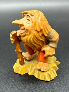 Anri Hand Carved Little Folk Salvans Carved Jester Figurine