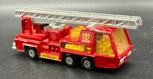 Lesney Matchbox Series Super Kings K-9 Fire Tender Truck