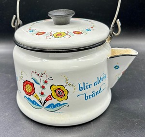 Vintage Scandinavian Motif Enamel Pot