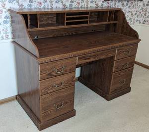 Lovely Vintage Oak Desk