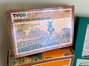 HO Scale Building Kits