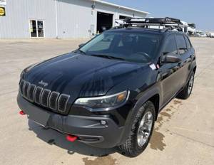 Used 2019 Jeep Cherokee Trailhawk