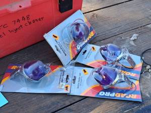 lot 665 image: Lot of (5) Beehive Marker Lights (in original packaging)