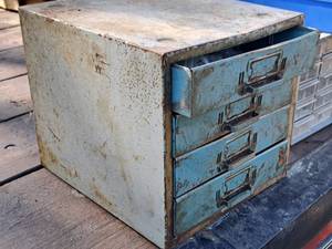 lot 668 image: Metal Parts Organizer Cabinet 4-drawer with Hardware - Hex Screws, Misc.