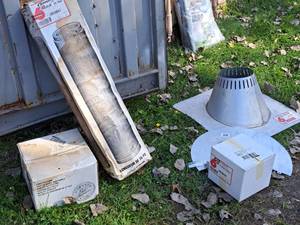 lot 689 image: Lot of (5) Assorted Stove Pipe Parts - 6x36 Chimney, 6 Deluxe Raincap, 6 Flashing, Misc. Parts