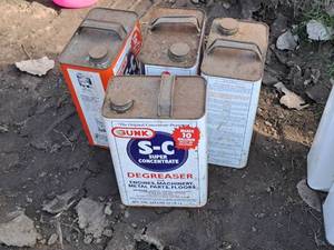 lot 708 image: Lot of (4) Gunk S-C Super Concentrate Degreaser for EnginesMachineryMetal PartsFloors 1-Gallon Metal Cans