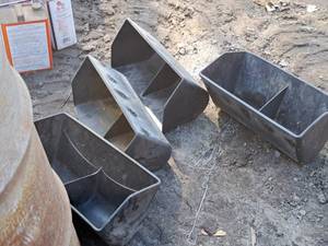 lot 720 image: Lot of (11) National Oats Co Dura-Buket Scoops 16x8
