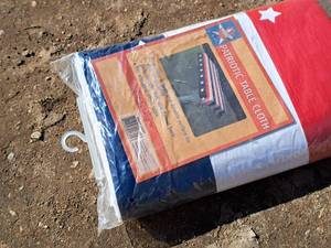lot 755 image: Patriotic theme Table Cloth 84x52