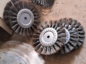 lot 623 image: Lot of (5) Grinder Wire Wheels