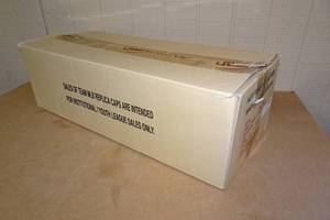 lot 341 image: Box of 24 MLB Adult Hats -Purple