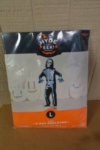 lot 346 image: Kids Halloween Costume -X-Ray Skeleton -Large
