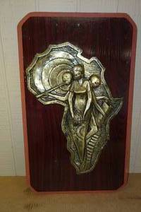 lot 371 image: African Tribal Wall Dcor