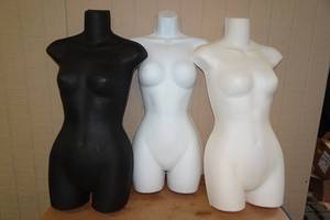 lot 388 image: 3 Female Molded Forms