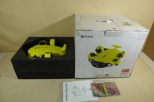 lot 1 image: FiFish V6 4K Underwater Drone