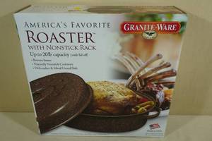 lot 17 image: Granite-Ware Roaster with Non-Stick Rack