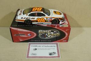 lot 44 image: Action Dale Jarrett UPS Color Chrome 124 Scale Die-Cast Stock Car