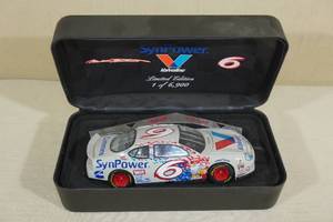 lot 50 image: Mark Martin Valvoline Limited Edition 124 Scale Die-Cast Stock Car