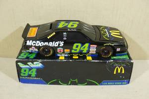 lot 51 image: Action Bill Elliot 1995 Batman Forever Thunderbat 124 Scale Die-Cast Car Bank