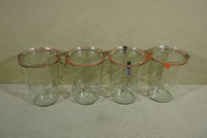 lot 96 image: 4 850 ML Weck Mold Jars