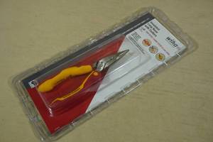 lot 104 image: Wiha Insulated Long Nose Pliers with Cutter