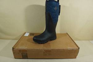 lot 120 image: Muck Boots Womens Tall Boots -Size 10