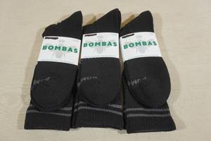 lot 131 image: 3 Pairs Bombas Socks -XL