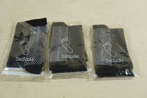 lot 132 image: 3 Doc Socks Compression Sleeve Socks