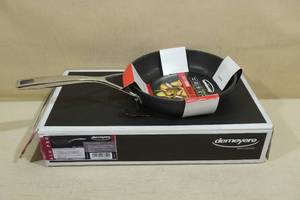 lot 217 image: Demeyere Alu Pro 7.9 Frying PanSkillet