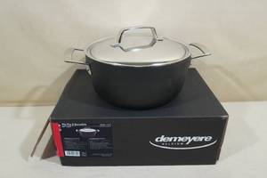lot 219 image: Demeyere Alu Pro 9.4 Dutch Oven