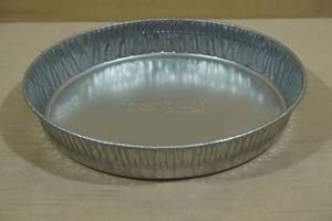 lot 221 image: Bergan Galvanized Large Pet Pan