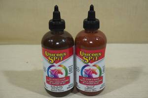 lot 230 image: 2 8fl oz Unicorn Spit Gel Stain & Glaze -Dark & Light Brown