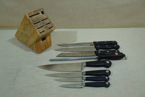 lot 234 image: Assorted Knives with Wooden Knife Block - Many Wusthof