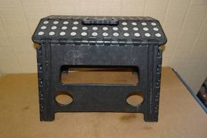 lot 296 image: Fuller Collapsible Step Stool