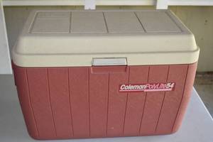 lot 177 image: Coleman Polylite54 cooler