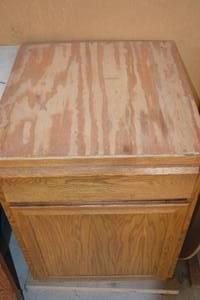 lot 184 image: CabinetDrawer with contents
