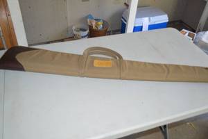 lot 197 image: 52 inch Sports Afield Gun case