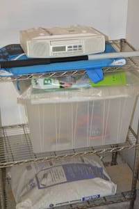 lot 200 image: metal shelf and contents