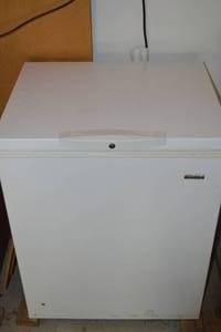 lot 201 image: Kenmore heavy duty freezer