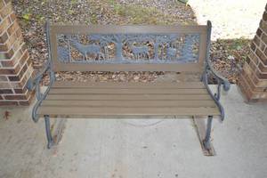 lot 210 image: Bench