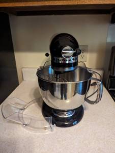 lot 105 image: KitchenAid Mixer