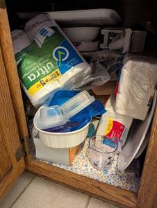 lot 120 image: Contents Of Cupboard - See Pictures