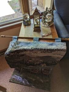 lot 147 image: Home Decor Items - See Pictures DOES NOT INCLUDE TABLE
