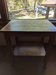 lot 149 image: Small Table