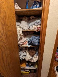 lot 423 image: Everything in the Closet - YOU GET IT ALL