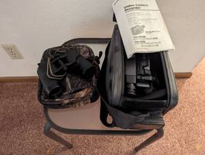 lot 429 image: Binoculars and Camcorder - DOES NOT INLCLUDE TABLE