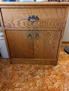 lot 438 image: Bedside Chest - DOES NOT INCLUDE CONTENTS