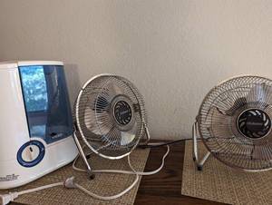 lot 439 image: Air Circulation and Humidifier Combo